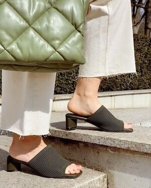 TIJN Katrin Square Toe Ribbed Black Mules Heels Women’s Shoes Size 10 Pumps NWOT